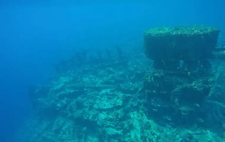 Shipwrecks in Maldives