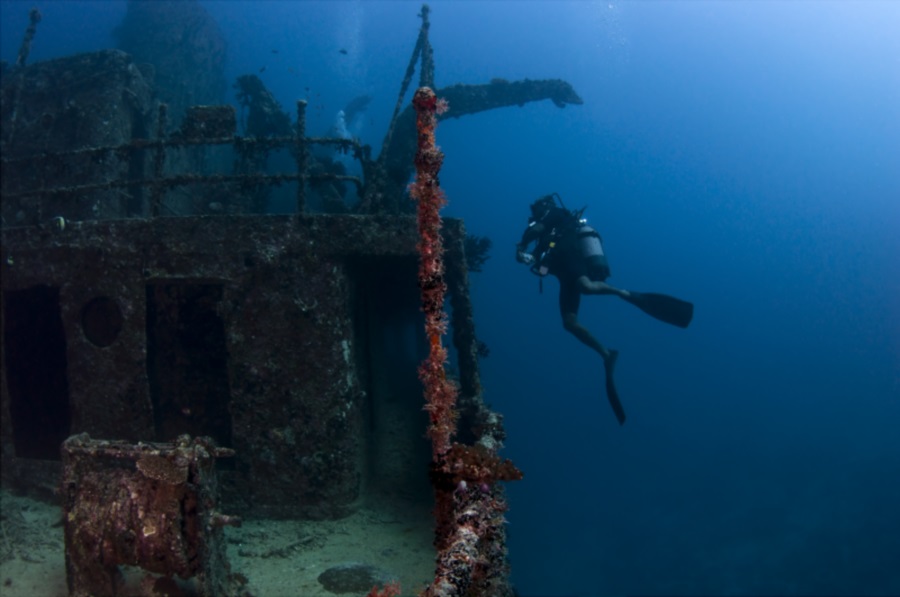 Shipwrecks in Maldives